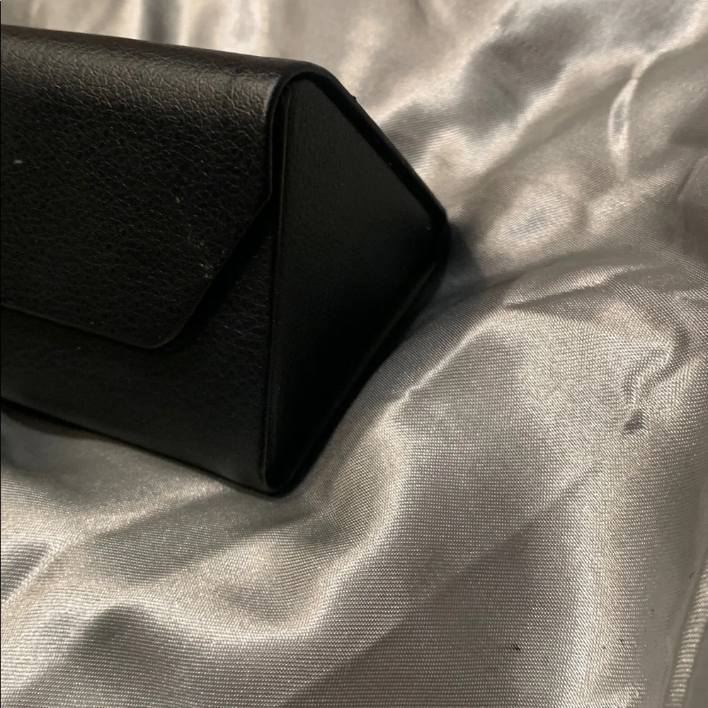 🌹Via Spiga • Black UNISEX GLASSES TRIFOLD GENUINE LEATHER Case •